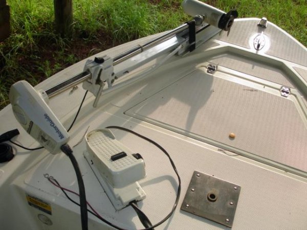 PRO SPORTS 1600FF 16' BAY BOAT JOHNSON 90 HP - 8
