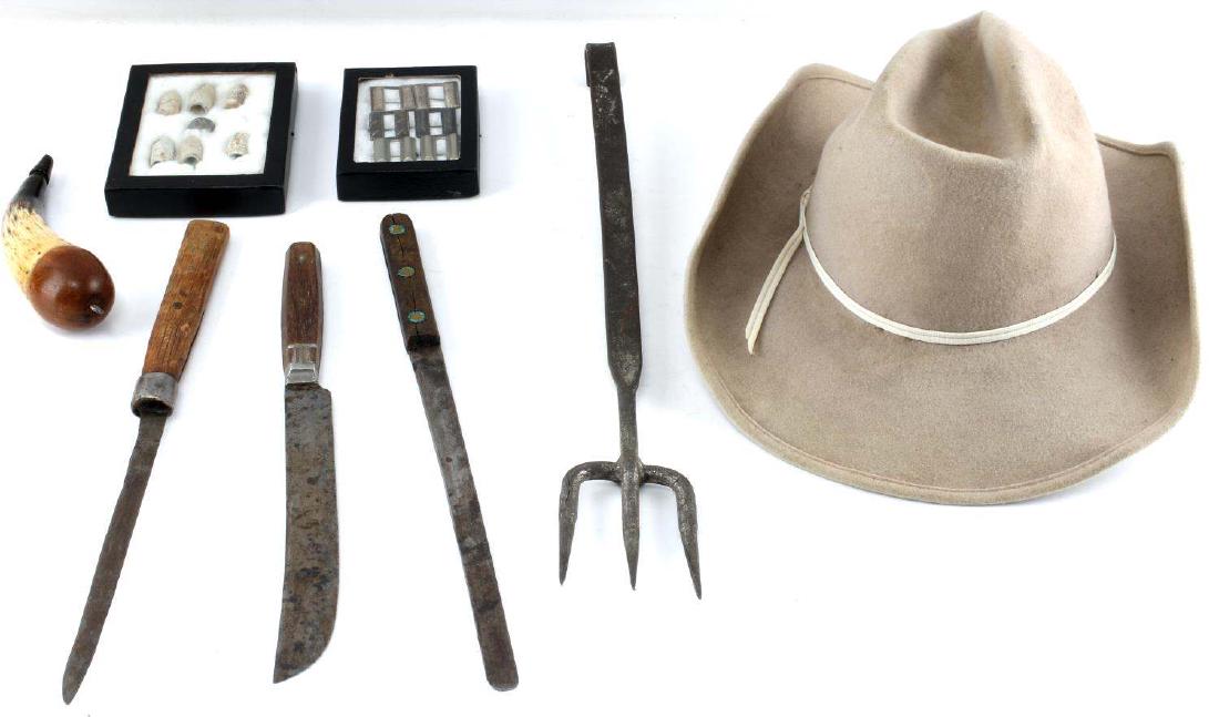 LOT OF GENERAL ANTIQUES & MILITARY MEMORABILIA: Lot of military artifacts, memorabilia and others. 7 Civil War era bullets. Three sets of rank insignia bars. One with marked "Sterling W Co". One powder horn measuring 7 inches in length. Three knive