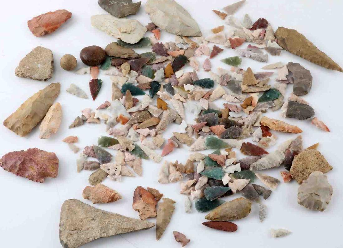 ARCHAIC NATIVE AMERICAN ARROWHEAD LOT OF OVER 110: Surface found Archaic Native American arrowheads from Central US. Lot features a great variety and includes some drills, tools, and eccentric pieces. Very good overall. Over 110 in total.