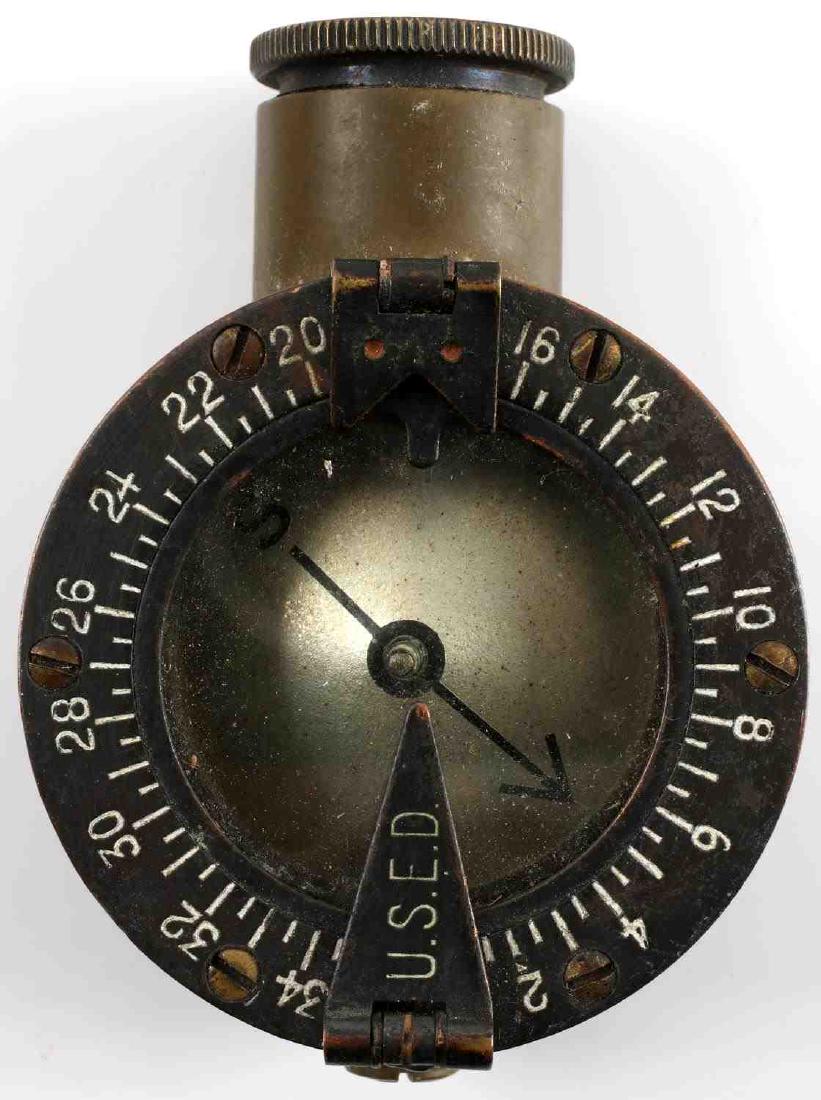 WWI US ARMY MARCHING COMPASS MILITARY SIGHT: WWI US Army Creagh-Osborne marching compass Mark VII mod by Gyroscope Co. Brooklyn, NY. Internal parts in need of repair but is otherwise in very good condition.