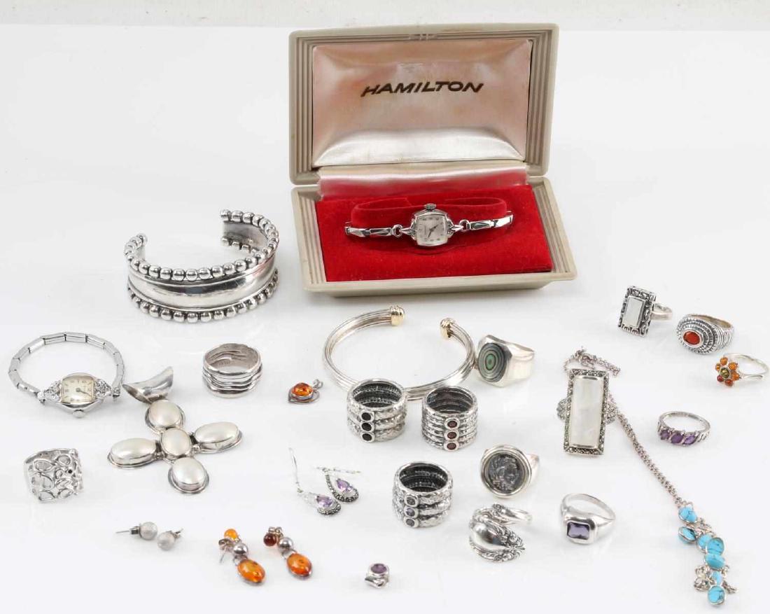 25 PIECE JEWELRY LOT STERLING SILVER & OTHERS: 14 sterling silver rings including: triple stacked garnet ring size 8, triple stacked amethyst ring size, rectangular quartz and marcasite ring size 9, mother of pearl ring size 8, triple stacked citr