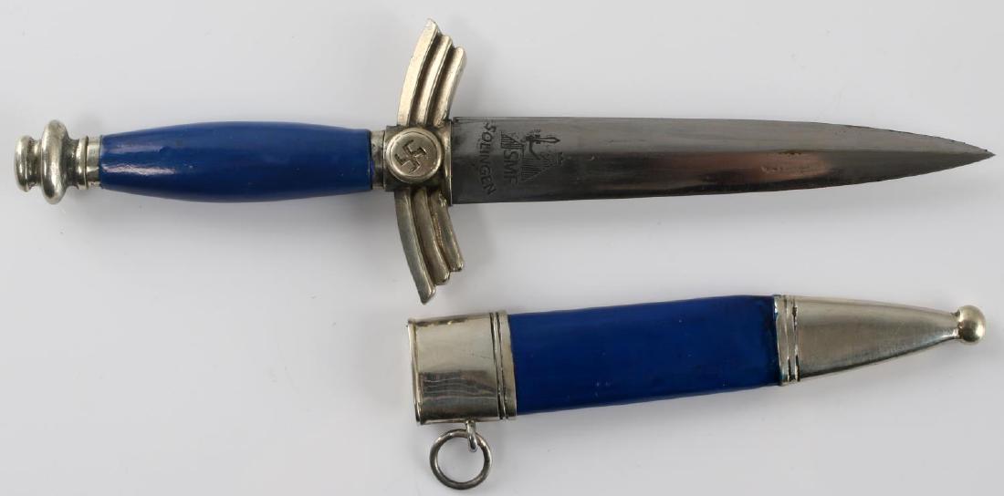 WWII GERMAN THIRD REICH LUFTWAFFE MINI DAGGER: Miniature 1st model dress dagger of a Luftwaffe officer. Maker mark of SMF on the blade. In very good condition. Unauthenticated/Sold 'as is' This lot has a reserve.