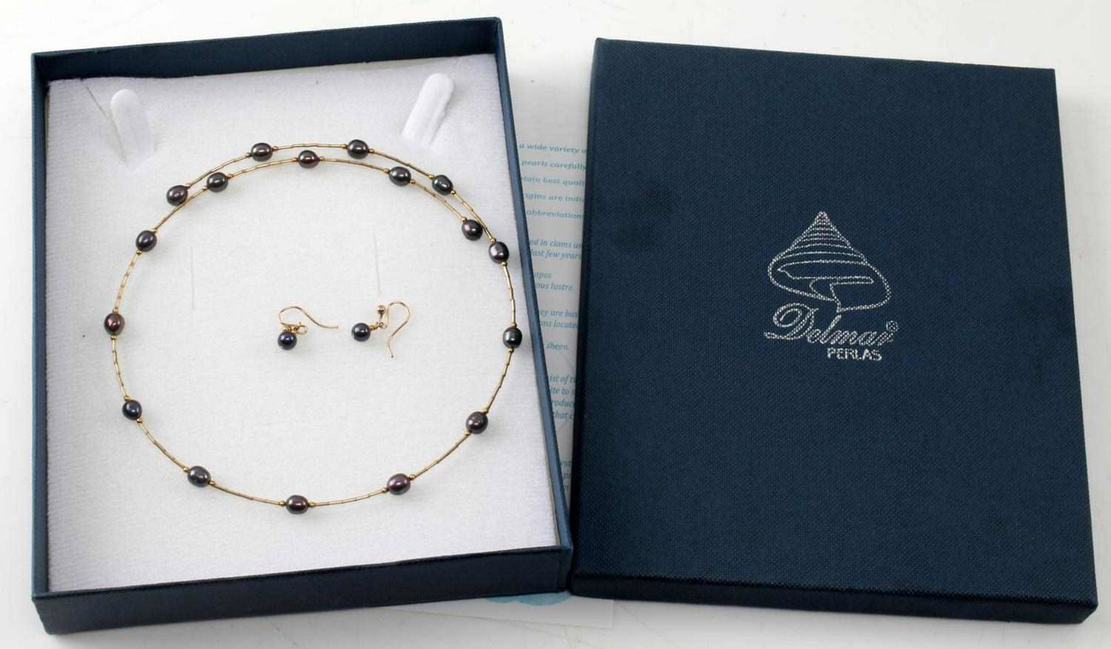 DELMAR FRESHWATER PEARL & 14K CHOKER W EARRINGS: Pair of drop pearl earrings with necklace. Necklace measures 16 inches with 4 inch overlap. This lot has a reserve.
