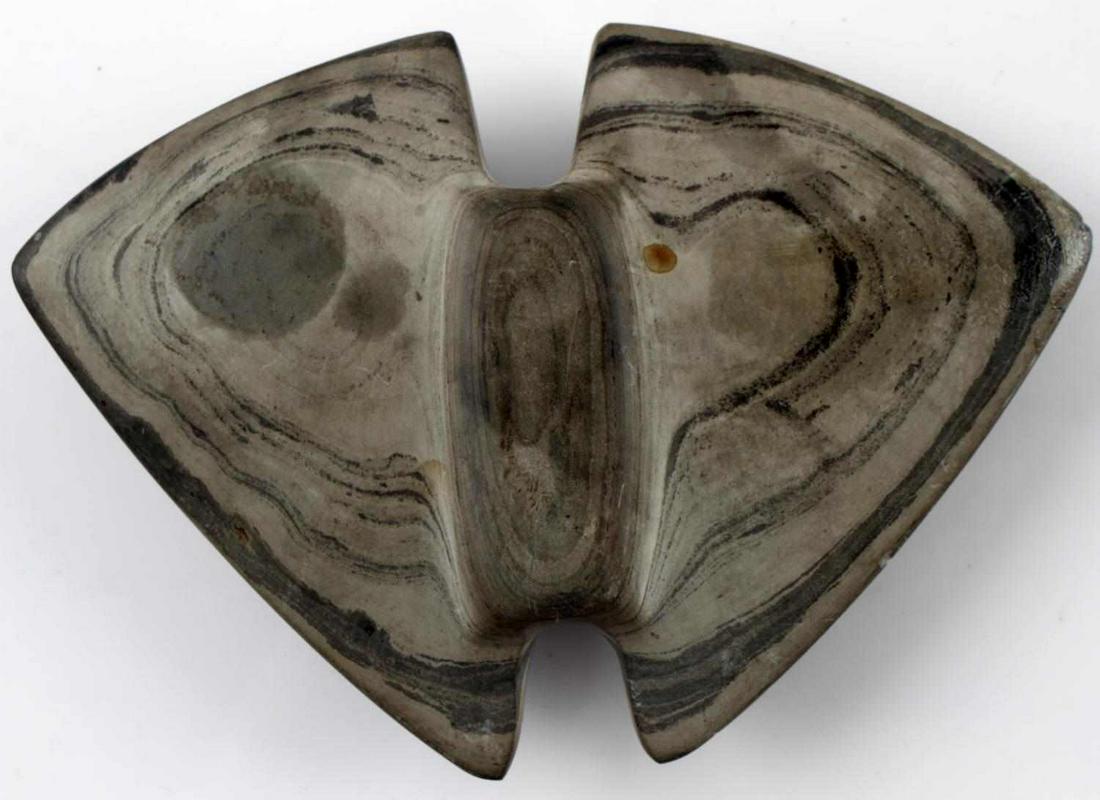 DOUBLE NOTCH WINGED BANDED SLATE BANNERSTONE: Variations of gray color. Sticker reads 'Fleming county, Kentucky.' Measures 3.25 inches long and just under 5 inches wide. Very good condition.