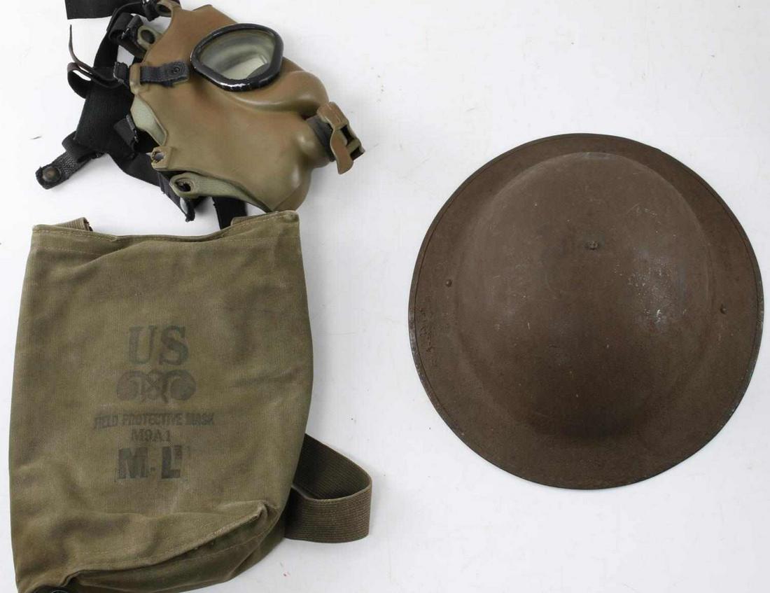 WWI US ARMY BRODIE HELMET AND M9A GAS MASK: Brodie helmet without liner and chinstrap, and case Korean ear gas mask, very good.