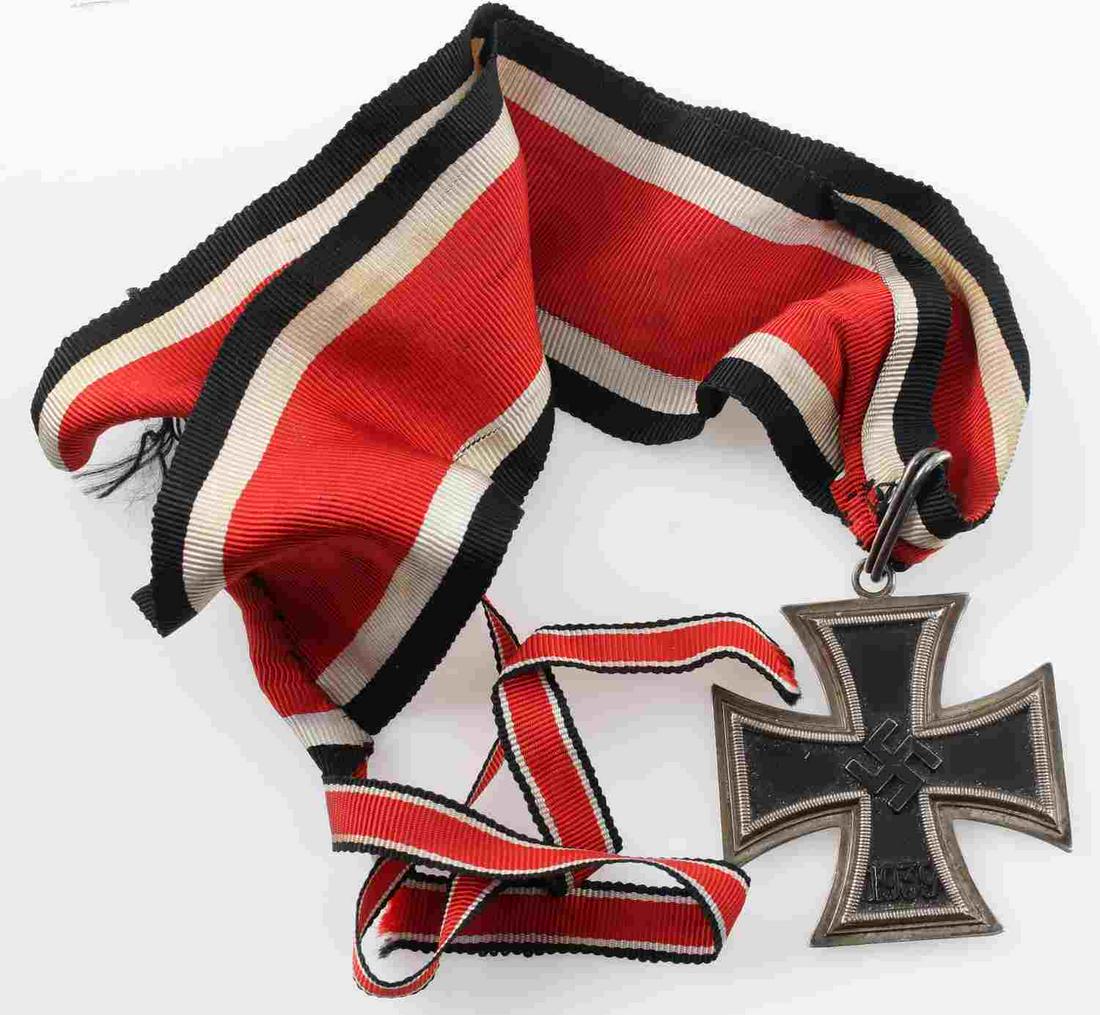 WWII GERMAN THIRD REICH KNIGHTS CROSS IRON CROSS: Knights Cross of the Iron Cross. Marked with silver '800' and lazy '2' underneath. Sandwich frame tests for silver and core is highly magnetic. In very good condition.
