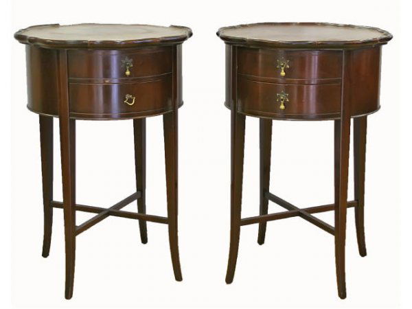 Two Antique Imperial Michigan Mahogany End Tables Mar 02 2008 Affiliated Auctions In Fl Two Antique Imperial Michigan Mahogany, Imperial Grand Rapids Mahogany End Table