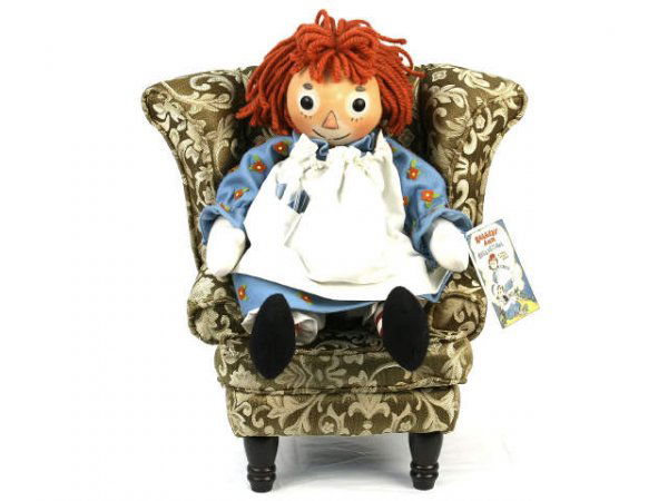 R JOHN WRIGHT RAGGEDY ANN LIMITED EDITION DOLL: 17" Premiere R. John Wright Raggedy Ann™ doll constructed entirely of custom made all wool felt with delicate coloration, leather covered button eyes, and wool yarn hair. A rotating joint at the nec