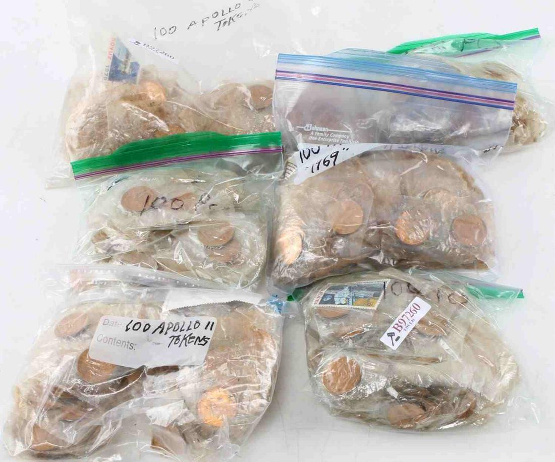600 1969 APOLLO 11 COPPER COIN TOKENS: In 100 unit bags.
