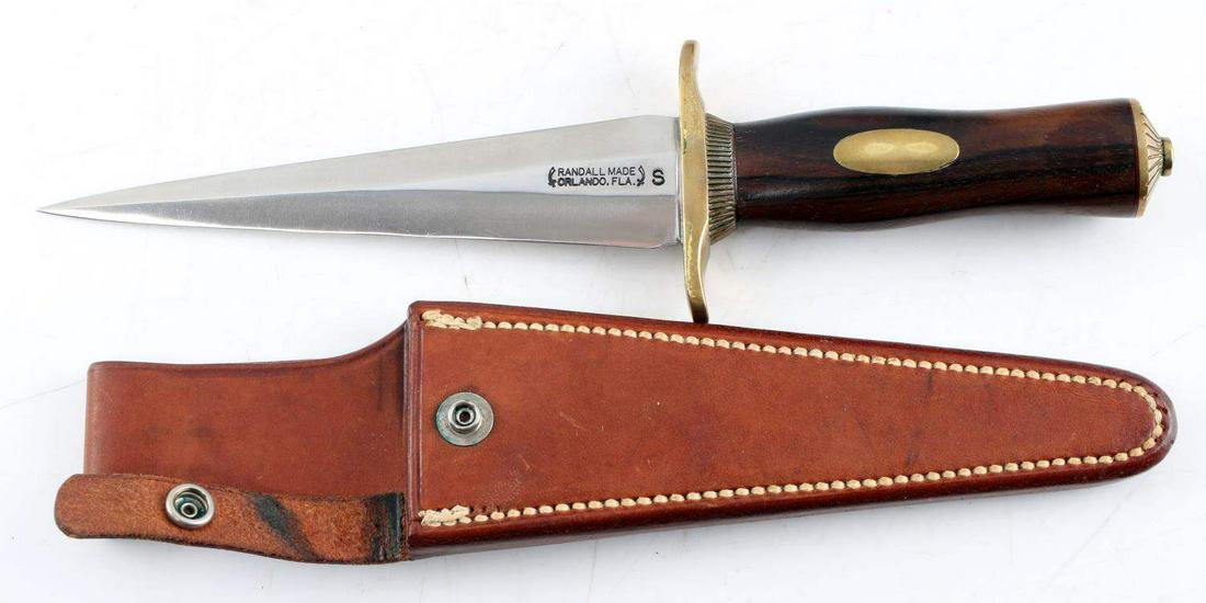 RANDALL KNIFE SMALL ARKANSAS TOOTHPICK 13 6 S BLAD: Near mint condition, from a collector, knife measures overall length 9 3/4 inches. Scabbard stamped model 13 6, blases has S. This lot has a reserve.