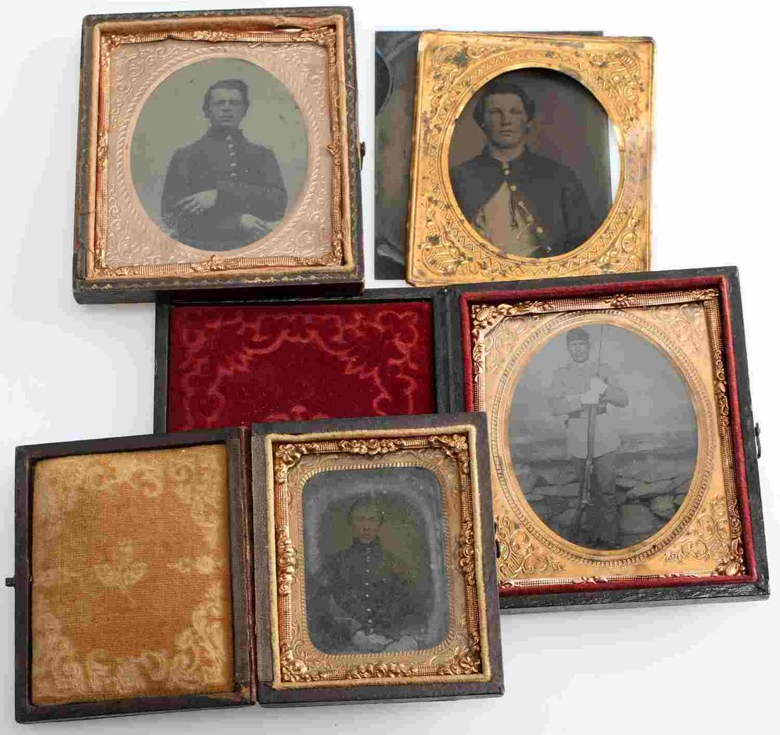 CIVIL INDIAN WAR TINTYPE DAGUERREOTYPE PHOTO LOT: Includes a Indian War soldier with bayoneted trapdoor rifle, 1/8th plate, Daguerreotype 1/16 plate Union soldier, 1/8th plate 1/2 union case Union soldier, loose 1/8th plate Union soldier.