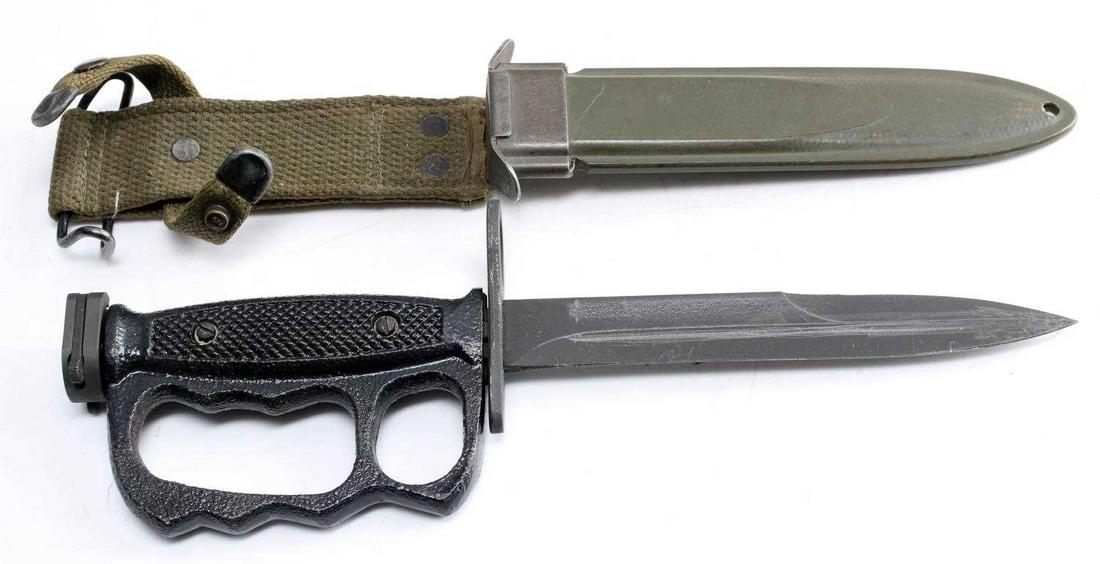 US VIETNAM M7 EXPERIMENTAL KNUCKLE DUSTER BAYONET: Experimental M7 knuckle duster bayonet. Maker marked "Imperial" at its guard. In good condition, however handle has been recently repainted. Includes M8A1 scabbard and cloth frog.