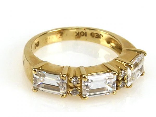 LOT OF 3 LADIES RINGS - 3