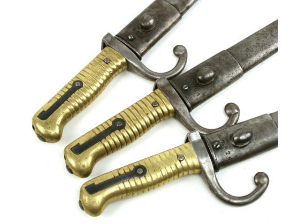 ARGENTINA BAYONET LOT OF 6 - 4