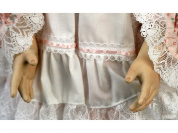 CHRISTINA JONIAK ORIGINAL PORCELAIN DOLL - 3