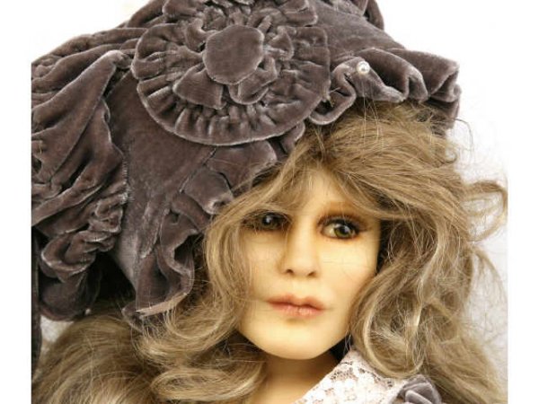 VLASTA DOLL LIMITED EDITION SABRINA PAT THOMPSON - 2