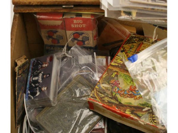 VINTAGE TOY LOT 1950's COMICS COCA COLA TIN TOYS - 4