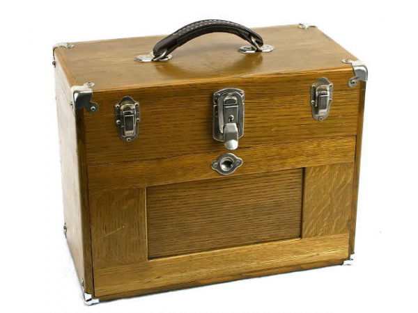 H GERSTNER & SONS MECHANIC TOOL BOX 7 DRAWER: 13 x 8 x 16'' superb H Gerstner wood seven (7) drawer tool box, some scratching due to storage, other wise it is in VG condition.