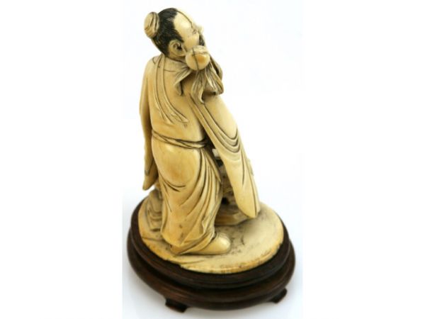 ANTIQUE IVORY FIGURINE MAN WITH POPPY ASIAN - 4