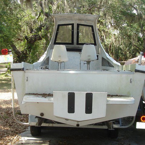SALTWATER DIVE BOAT W/ CABIN 23' - 2