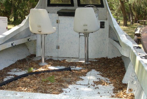 SALTWATER DIVE BOAT W/ CABIN 23' - 3