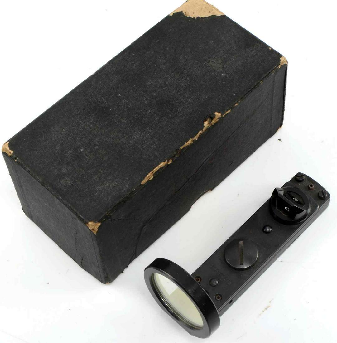 VINTAGE NYDAR SHOTGUN REFLEX SIGHT MODEL 47: Vintage Nydar Shotgun reflex sight "Model 47" with receiver mount in original box. In good condition with some oxidation on surface and slight distortion on top of lens, does not include sight cover. 