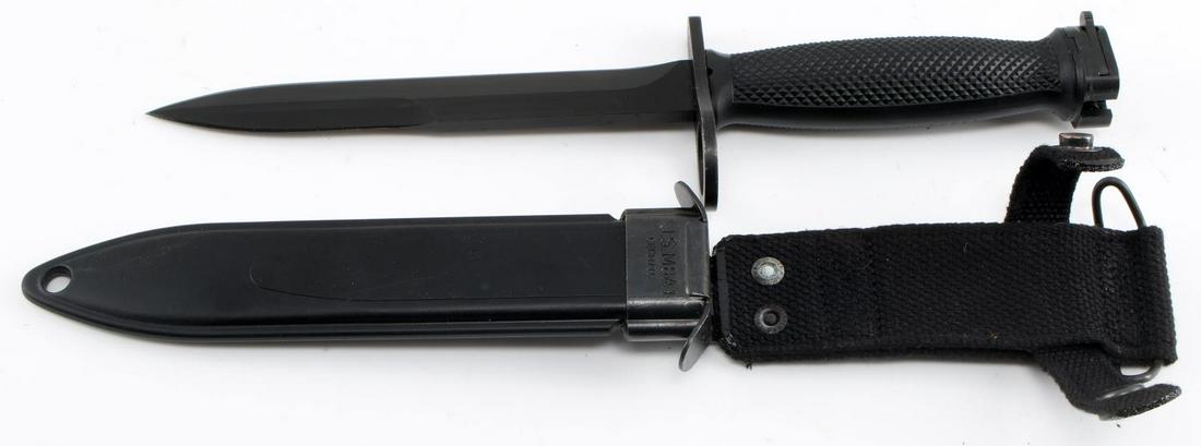 GERMAN MADE COLT M7 BAYONET WITH M8A1 SCABBARD: German made Colt M7 bayonet with M8A1 scabbard in very good condition. Blade is in very good condition with no chipping. Scabbard is in good condition with minimal scratching on surface. Stamped "COLT