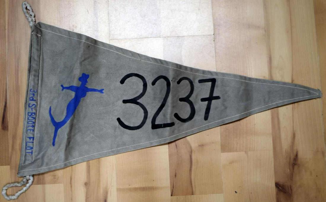 GERMAN WWII NAVY KREIGSMARINE TONNAGE KILL FLAG: German WWII Navy Kriegsmarine E Boat Tonnage Kill Flag. Measures 22.25 inches wide by 11.25 inches tall. The front shows a blue mermaid on the left side and ‘3237’ signifying the tonnage sunk. The