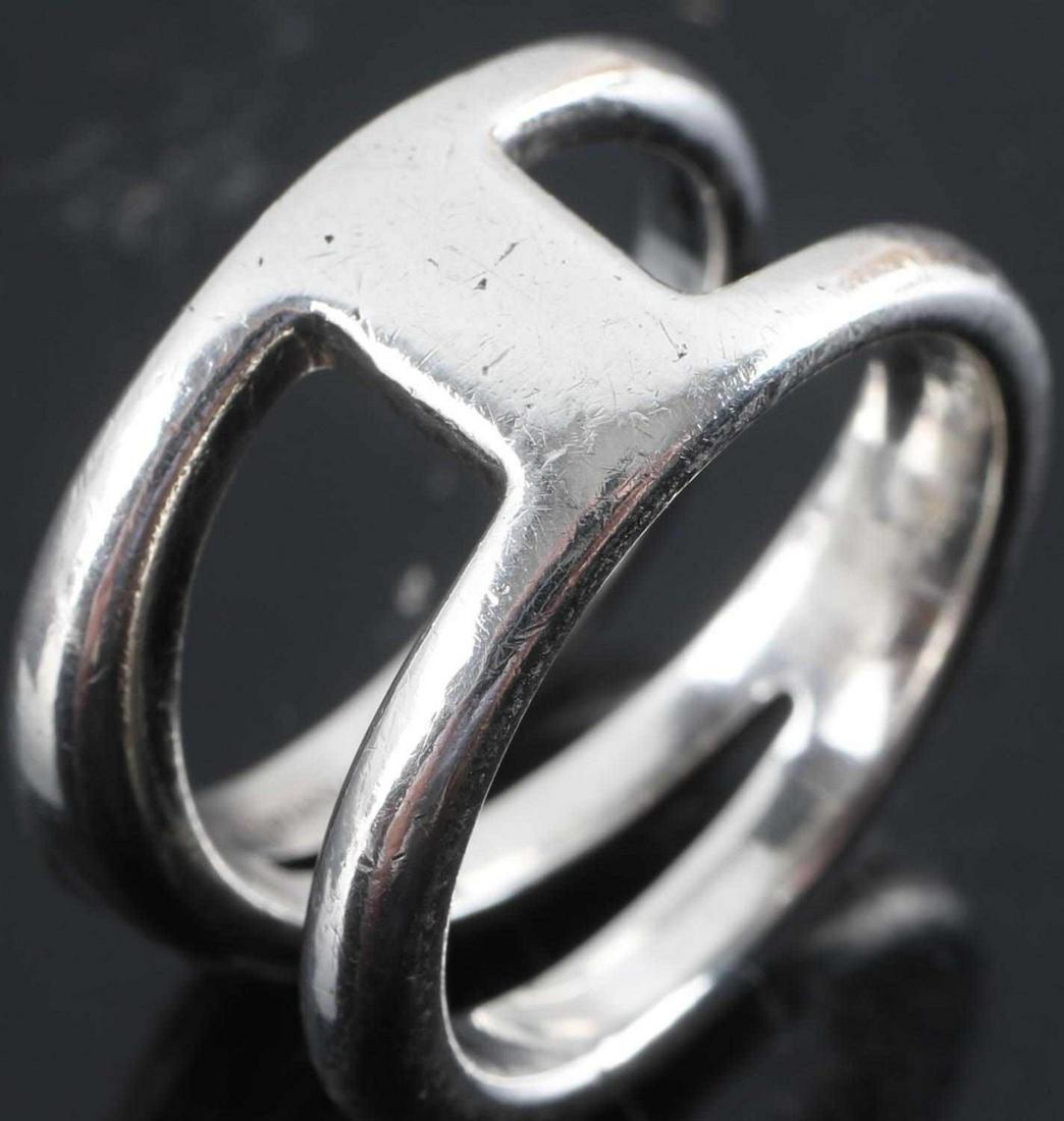 TIFFANY & CO STERLING SILVER RING SIZE 7 1/2: Hallmarked Tiffany & Co. Italy. Size 7 1/2