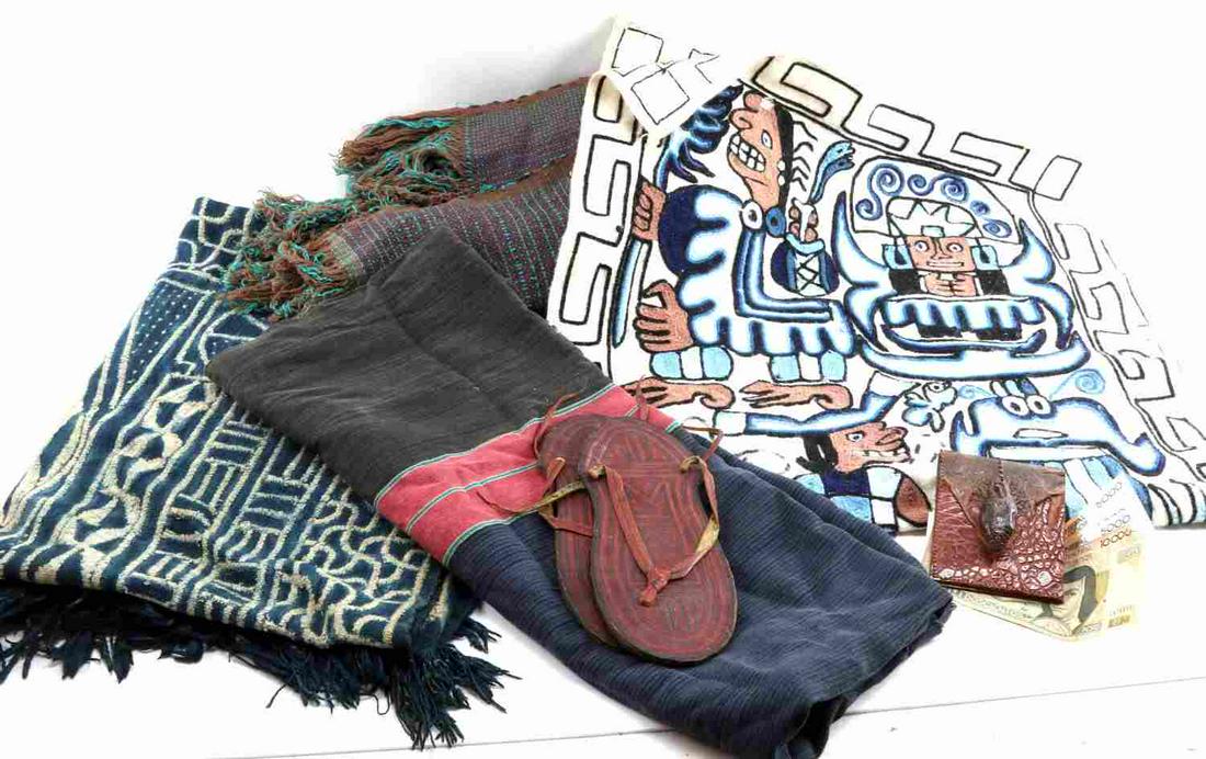 LOT CENTRAL SOUTH AMERICAN TEXTILES WALLET SANDALS: Lot of assorted cultural keepsakes from Central and South America: One leather wallet with leather fabricated iguana head, filled with bills from Ecuador and Mexico, totaling $1.25. One handmade pair 