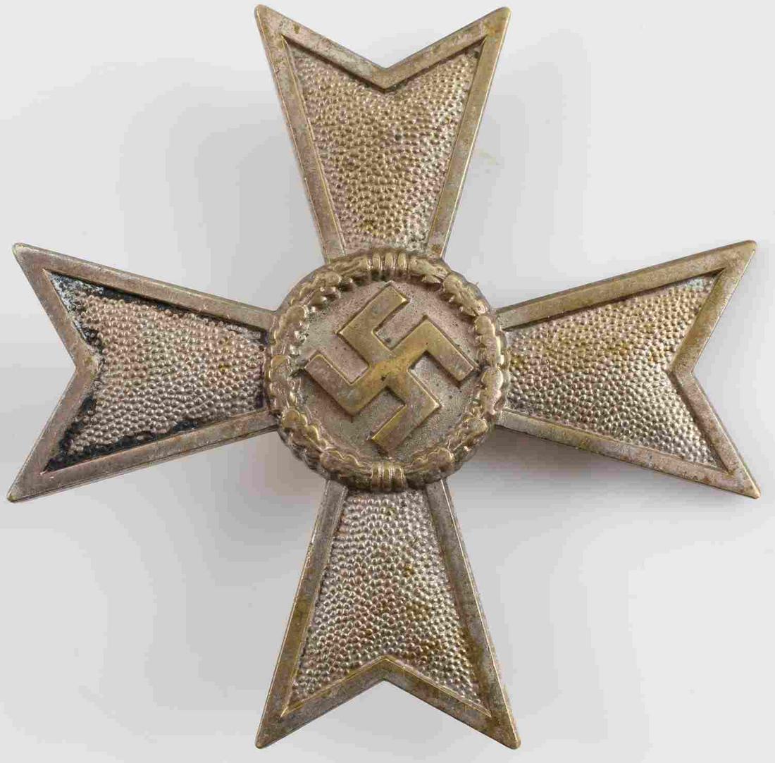 WWII GERMAN THIRD REICH NAZI SPANISH CROSS BADGE: WWII German Third Reich Nazi Spanish Cross badge. No Swords. 2x2 inches. No visible maker's mark. Some aging. Unauthenticated. Sold as is.
