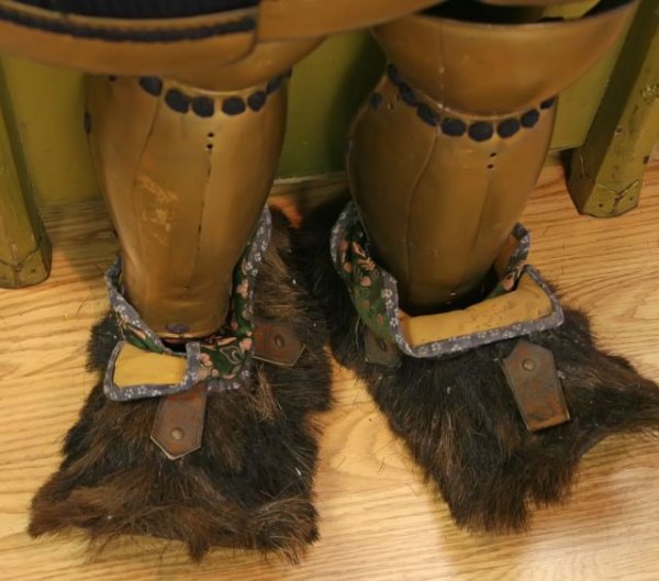 JAPANESE SUIT OF ARMOR - 7