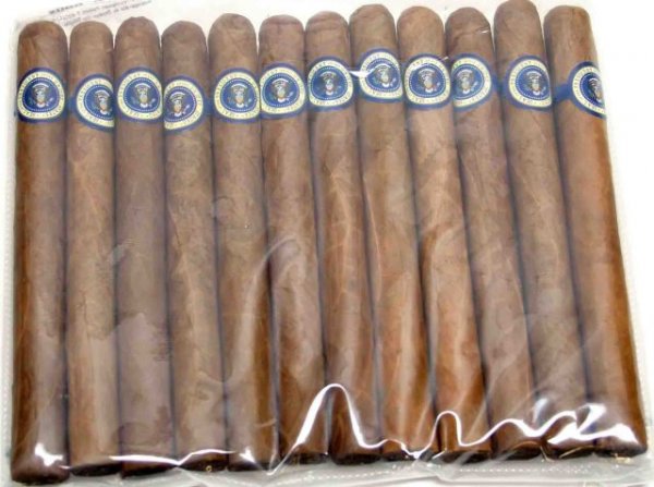 TWELVE GERALD FORD PRESIDENTIAL CIGARS
