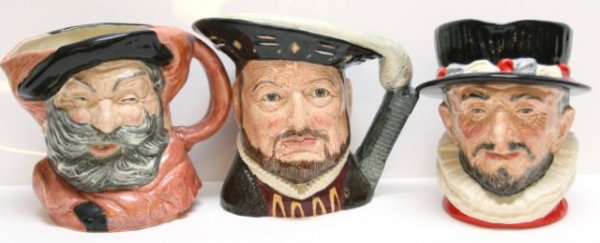 ROYAL DOULTON TOBY JUG LOT OF 9 - 4