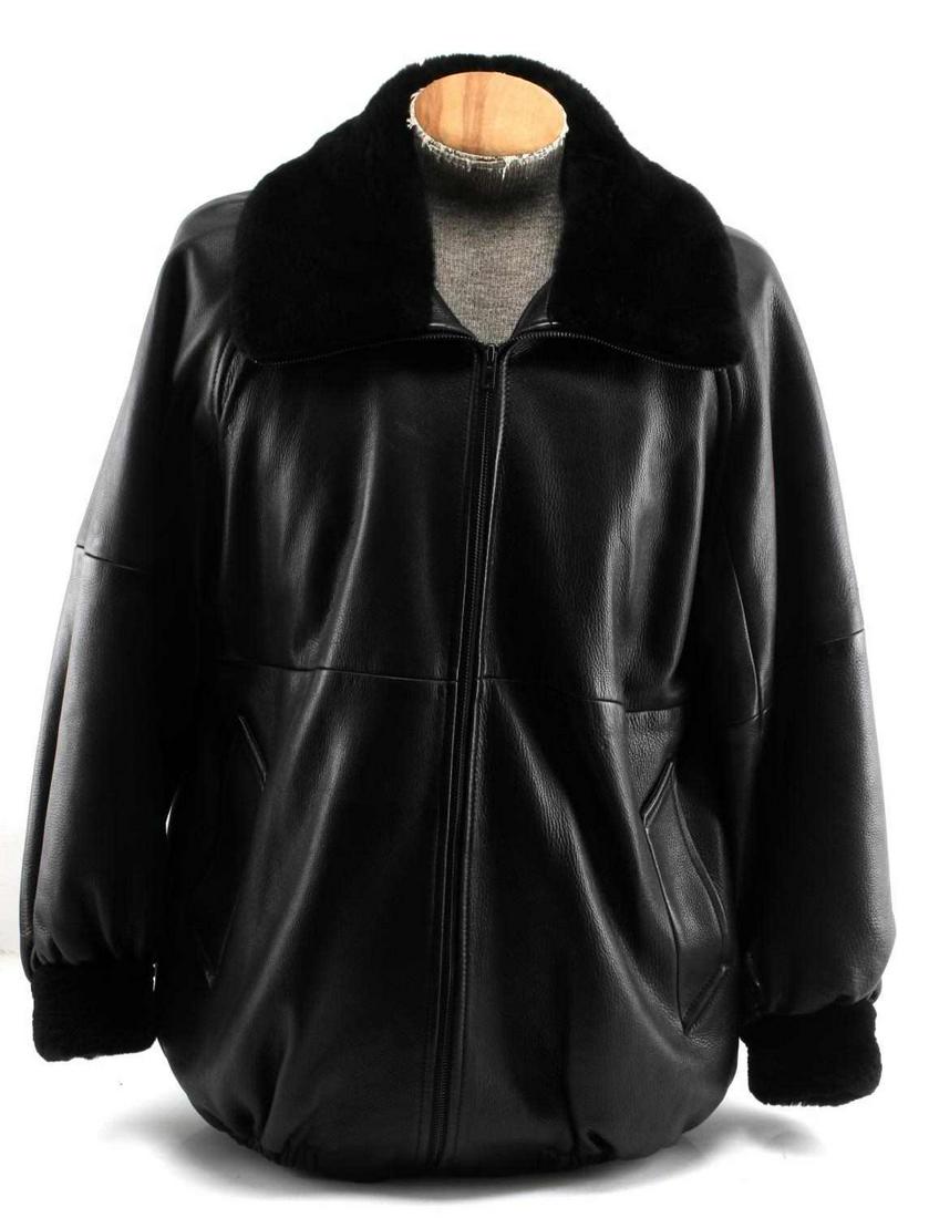 MENS CUSTOM LEATHER BOMBER JACKET WITH MINK COLLAR: Mink collar and sleeve ends, no tags or any indication, 46 long, excellent like new condition. Black with zippered front.