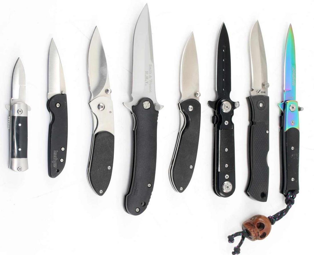 SMITH AND WESSON KERSHAW FOLDING POCKET KNIFE LOT: Smith and Wesson Kershaw Folding Pocket Knife lot of 8. Lot includes one S&W AM-60B folding knife, one Kershaw 1700, one polychromatic Milano Stiletto and five Chinese folding knives. They are in very