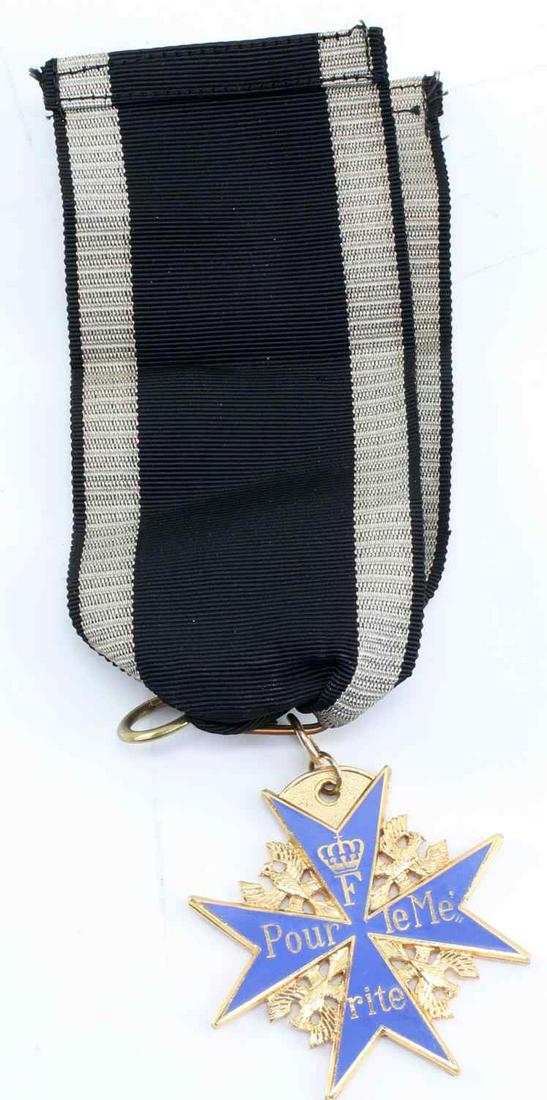 WWI IMPERIAL PRUSSIAN GERMAN POUR LE MERIT MEDAL: WWI Imperial Prussian German Pour Le Merit Medal and Ribbon. The Ribbon measures 10 inches fully extended, the medal measures 2 inches long. Very good condition. Unauthenticated; sold as is.