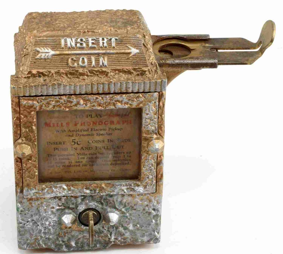 1921 MILLS PHONOGRAPH 5 CENT COIN SLIDE BOX W KEY: Patent date 1921, Mills coin box, seems to be fully functional;.
