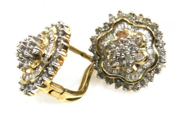 DIAMOND RING EARRING AND PENDANT SET. - 3