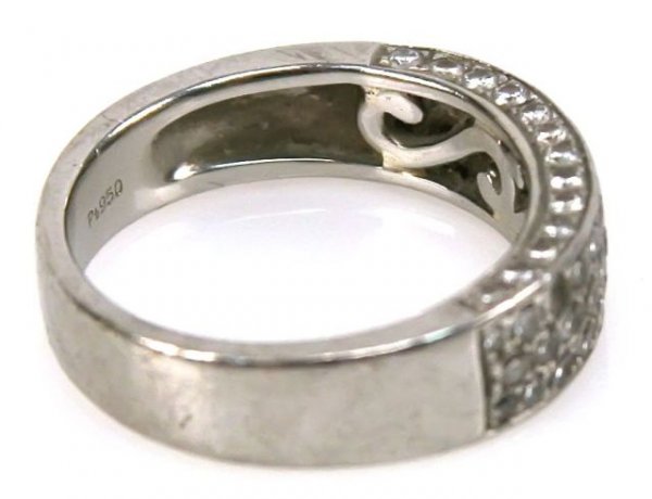 LADIES DIAMOND PLATINUM BAND 1 CARAT. - 2