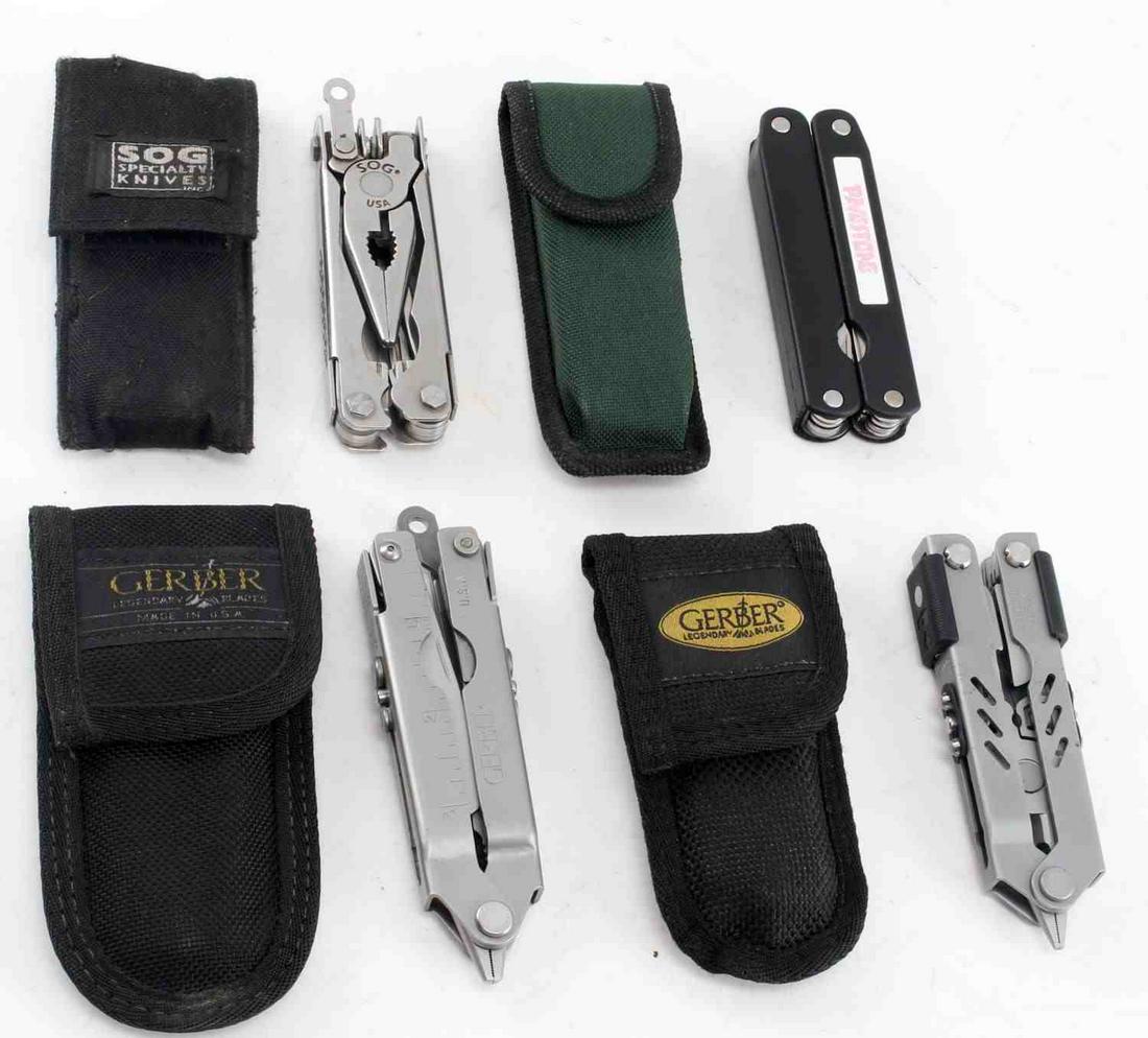 LOT OF 4 MULTI TOOLS WITH CASE SOG GERBER PAVESTN: 4 foldable multi-tools in cases. 2 Gerbers, 1 Pavestone and 1 SOG. Very good condition. About 6-7 inches when extended.