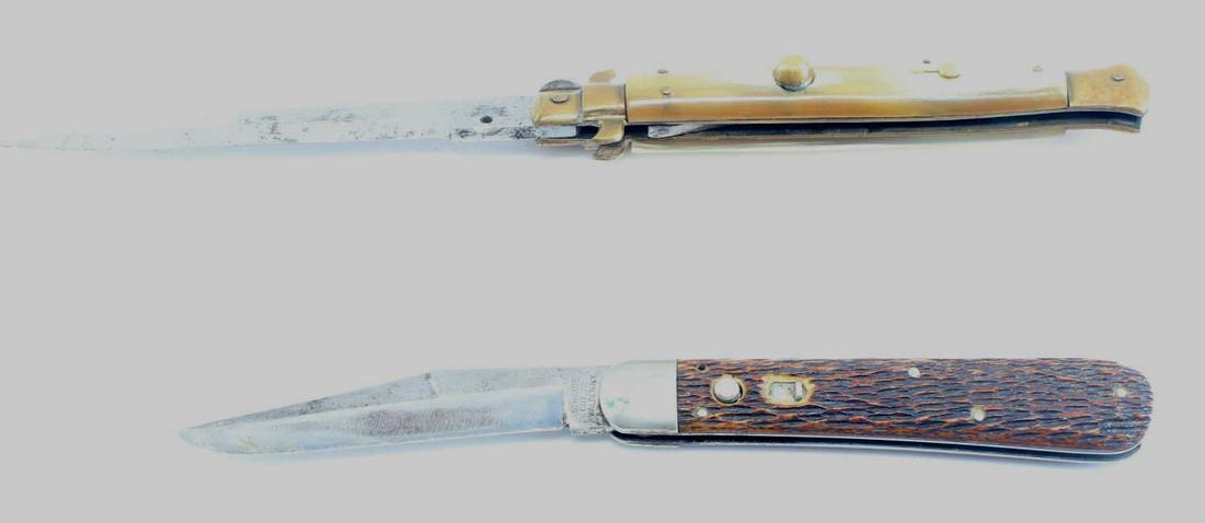 SCHRADE ITALIAN STILETTO SWITCHBLADE LOT OF TWO: Lot includes one Italian style Stiletto and one Schrade Switchblade. The Stiletto measures 11.25 inches long and has a blade length of 5.25 inches. Some patina on the blade. The Schrade Switchblade me