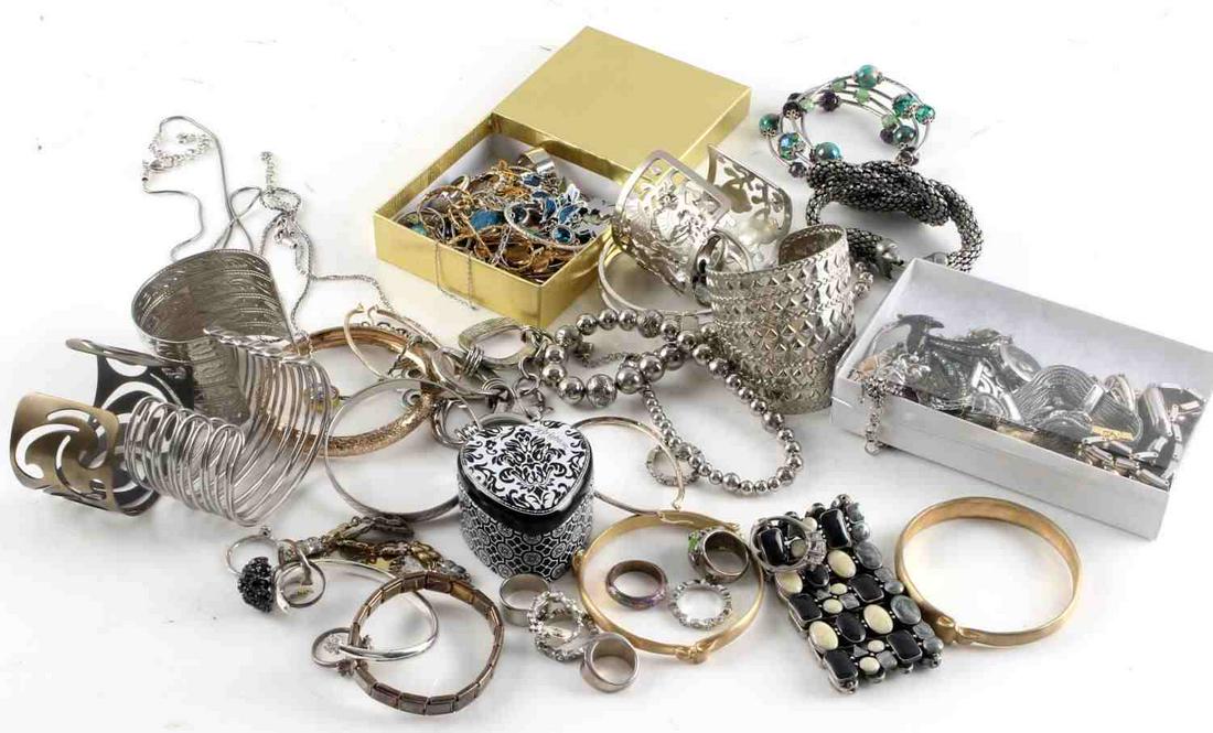 BRIGHTON AND DESIGNER COSTUME JEWELRY: Lot consists of mostly Brighton silver and gold toned pieces along with Lia Sofia, Chaps, Monet, Origami Owl and some unbranded fashion pieces. All in good wear or resale, Brighton watch in good worki
