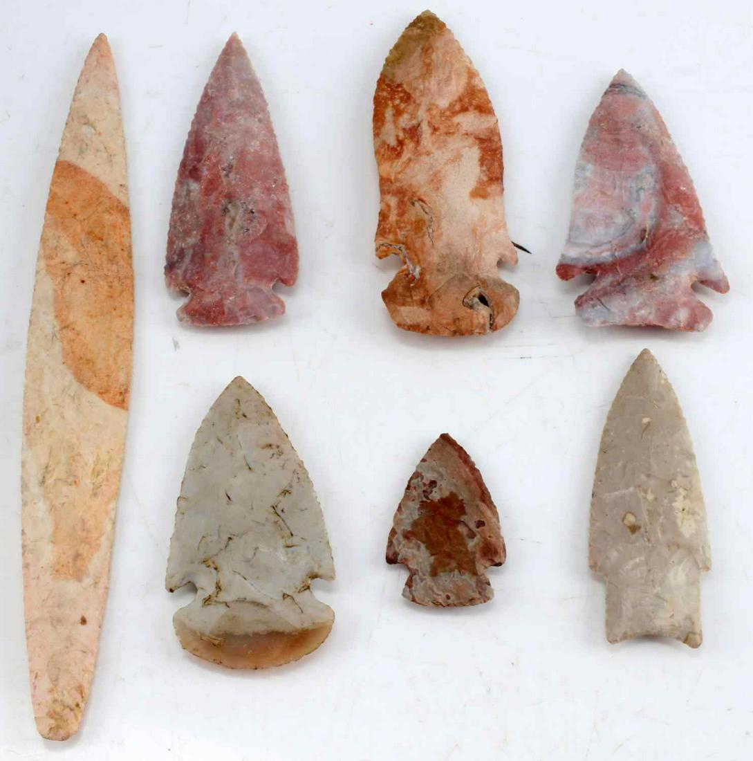 ARCHAIC PERIOD STYLE BLADE SPEAR ARROW HEAD LOT: Archaic period style flint blade, spear and arrow heads, random flaking with pressure point flaking along serrated edge,