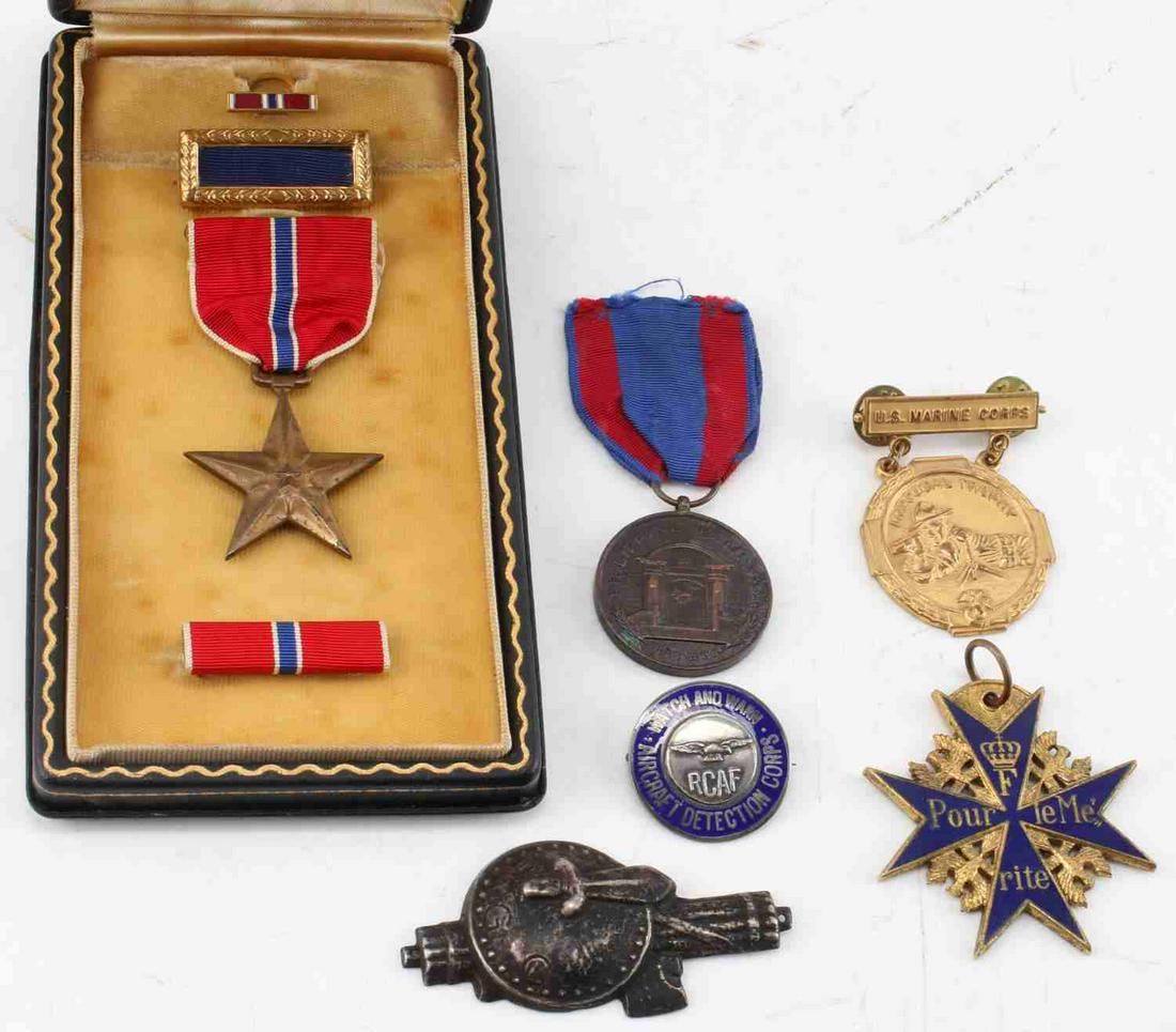 LOT OF 6 MIXED MILITARY MEDALS US GERMAN RCAF: Lot includes: Order of the Pour le Merite cross, RCAF sterling pin, US Marine Corps McDougal Trophy (1/10 10K), Philippine Campaign medal USMC, FGC tinnie, and a cased US bronze named star medal (WJ S