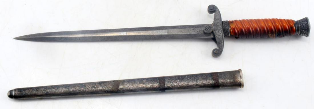 WWII GERMAN THIRD REICH HEER OFFICIAL DAGGER: WWII German Third Reich Heer Official Dagger. Makers mark of "Original Eickhorn Solingen". Bakelite handle with cracking, chipping and heavy discoloration. Pitting on the blade and scabbard. Measures 