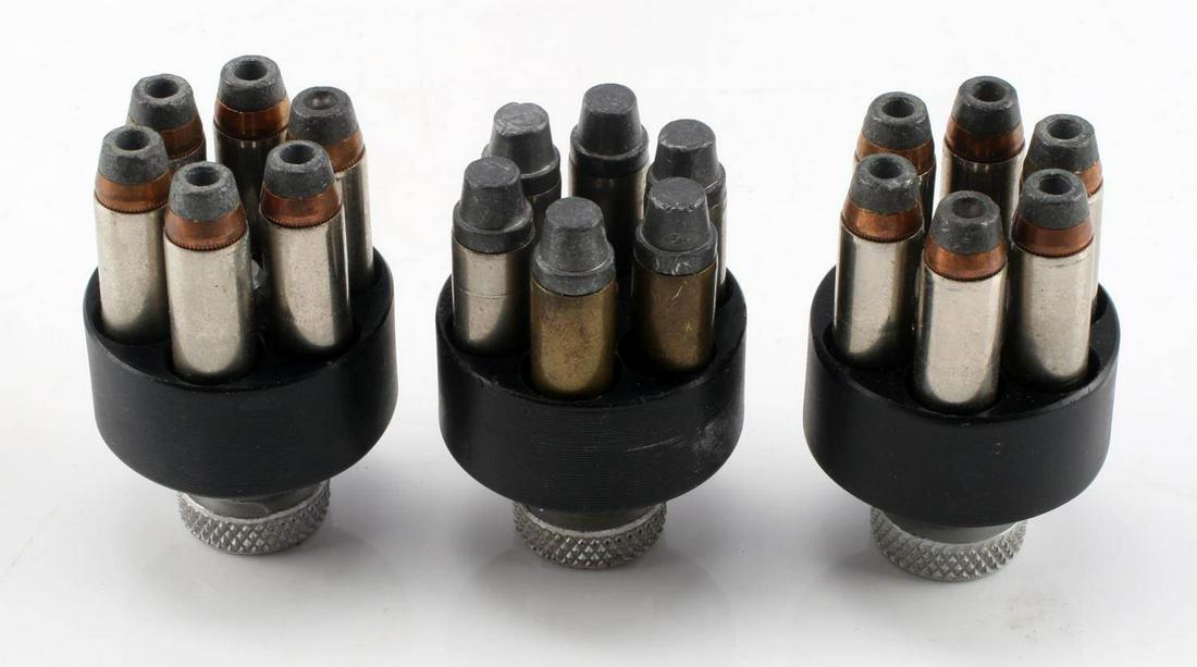 3 HKS 10 38 SMITH & WESSON REVOLVER SPEED LOADERS: Each with 6 rounds of 38 special of .357 Federal ammo.