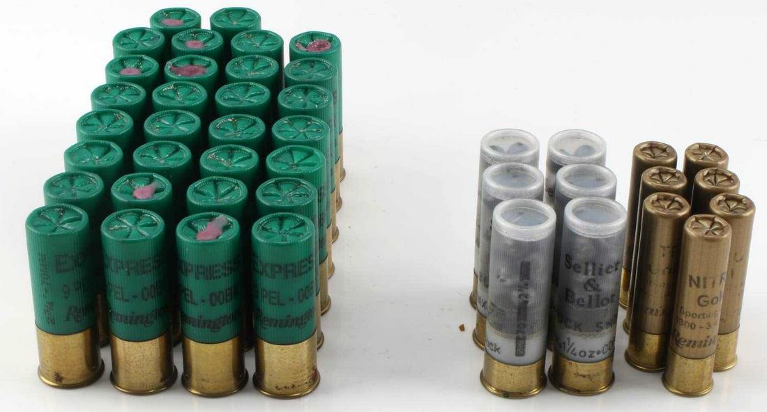 43 RD SHOTGUN AMMO LOT 00 BUCK 12 GAGUE 28 GAGUE: Lot of 43 Shotgun shells. Lot includes 30 Rounds of Remington Express 00 Buckshot (2 3/4" - 70 mm) some rounds have very small amount of oxidation on metal components. Includes 6 Rounds of Sellier and
