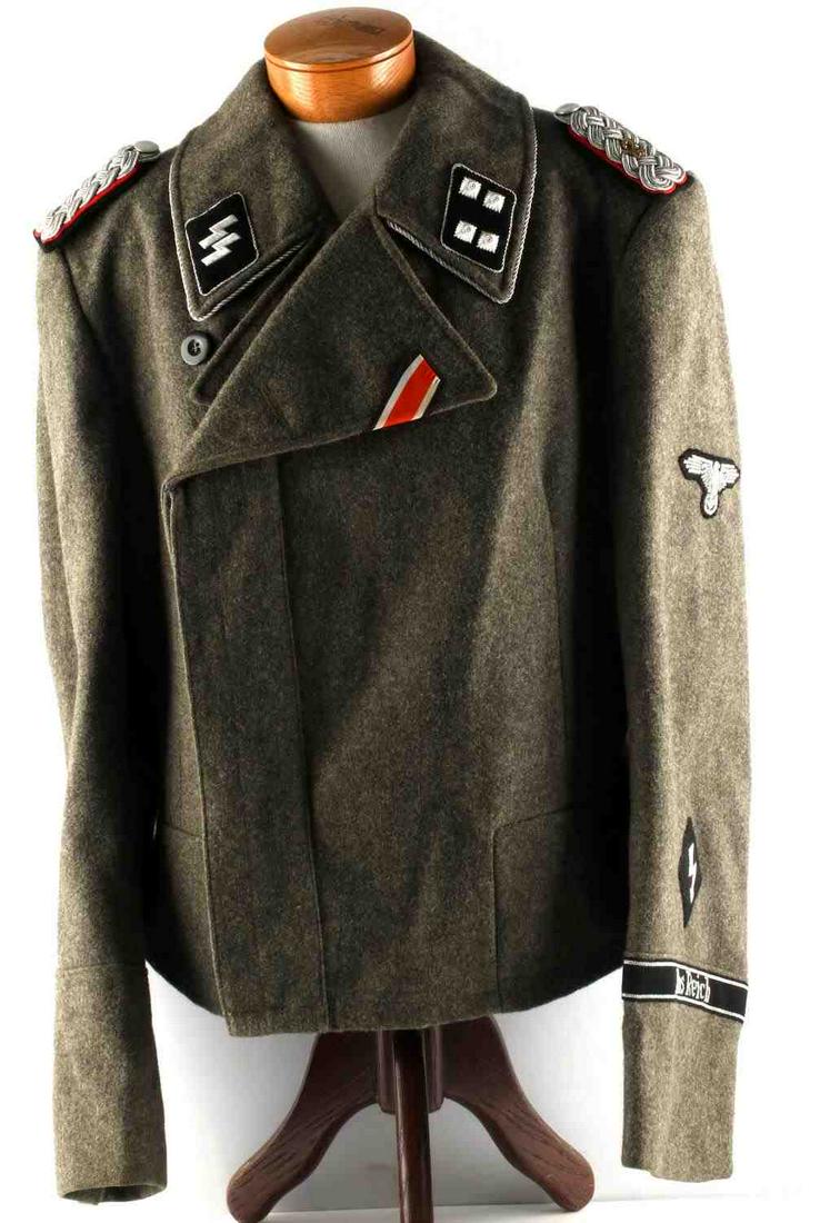 WWII WAFFEN SS DAS REICH STURMBANFUHRER TUNIC: WWII Waffen SS Major's Tunic From "Das Reich" Panzer Division. The 2nd SS Panzer Division "Das Reich" was one of 38 divisions of the Waffen-SS of Nazi Germany during World War II. Das Reich served dur