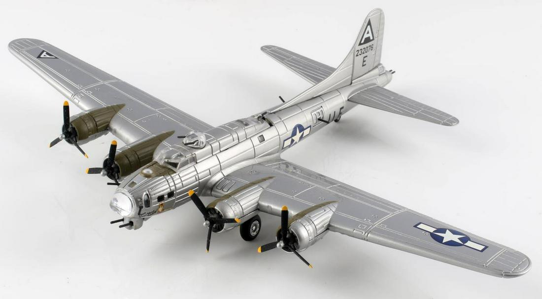 FRANKLIN MINT PRECISION MODELS B17 FLYING FORTRESS: Scale 1:96 highly detailed , without stand.